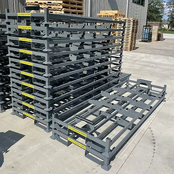 Industrial shipping rack for efficient product transport and storage.